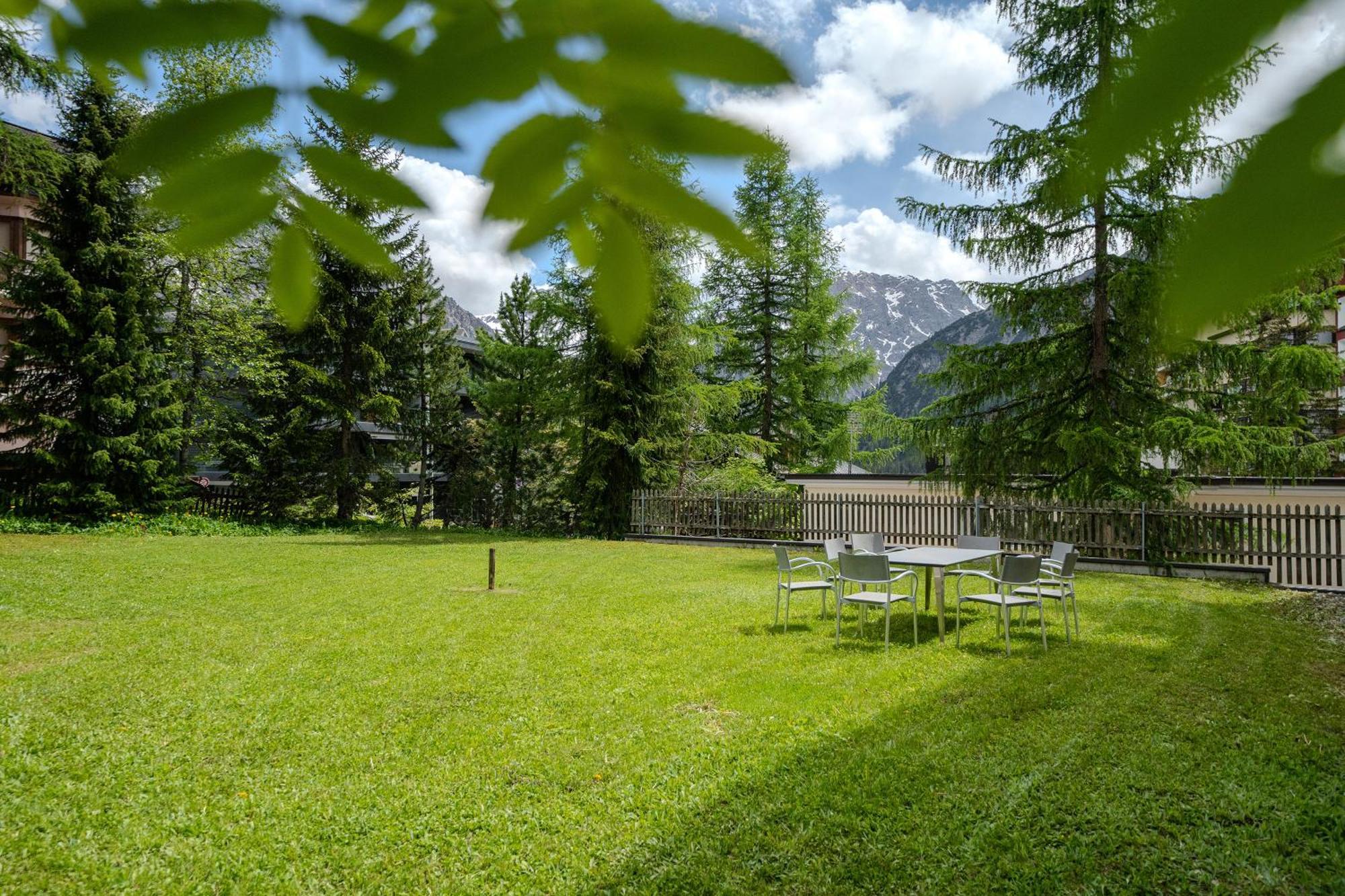 Haus Padrun 8 By Arosa Vacations Apartamento Exterior foto